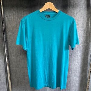 Quicksilver Men’s medium slim fit t-shirt 100% cotton